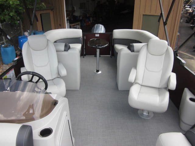 2025 Sylvan Mirage 8522 LZ - 15