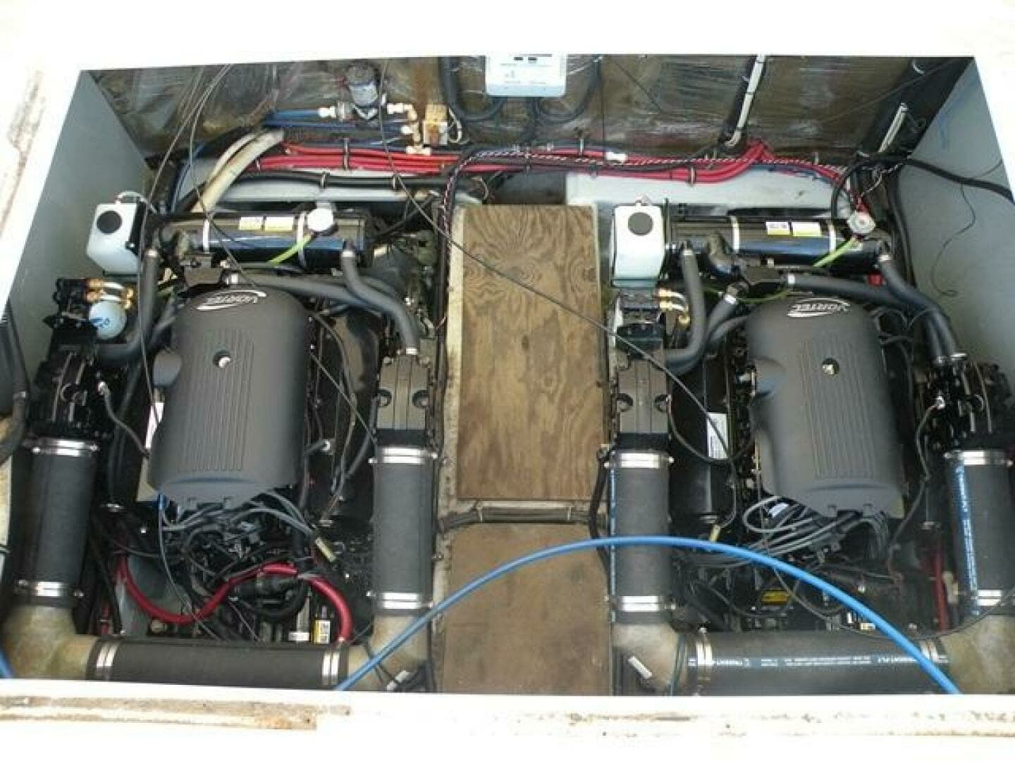 1996 Wellcraft 3300 Coastal - Image 48