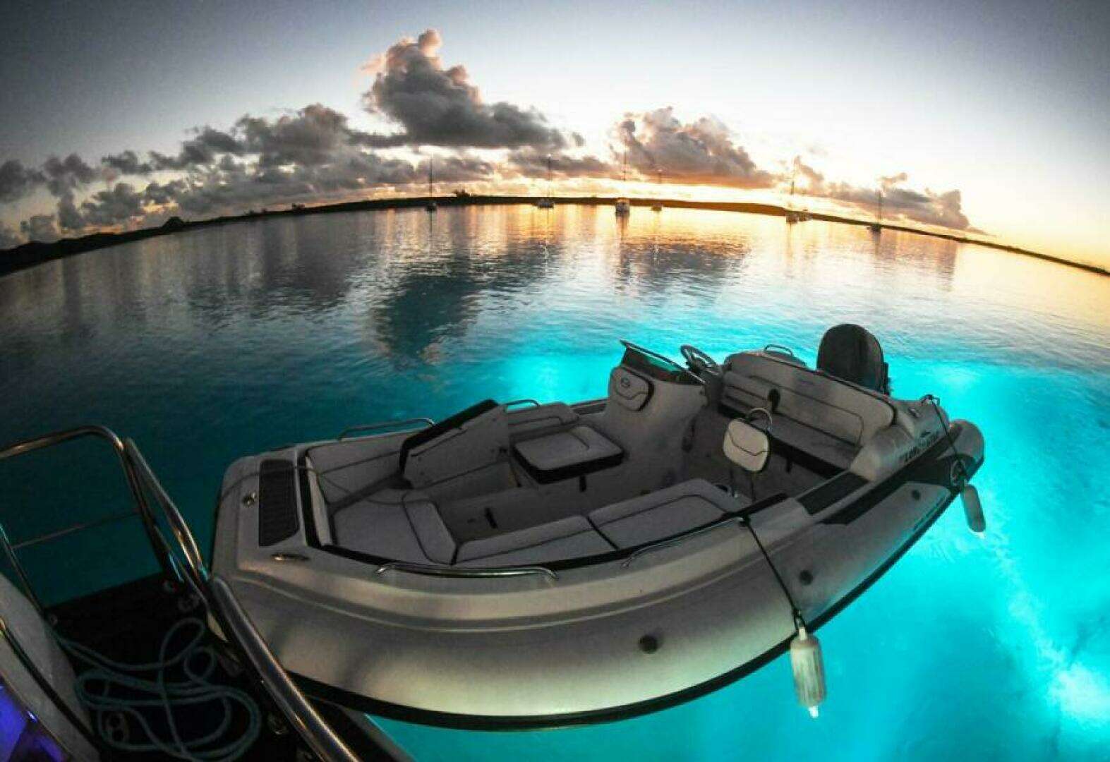 1995 Hatteras Flybridge Motor Yacht - Image 115
