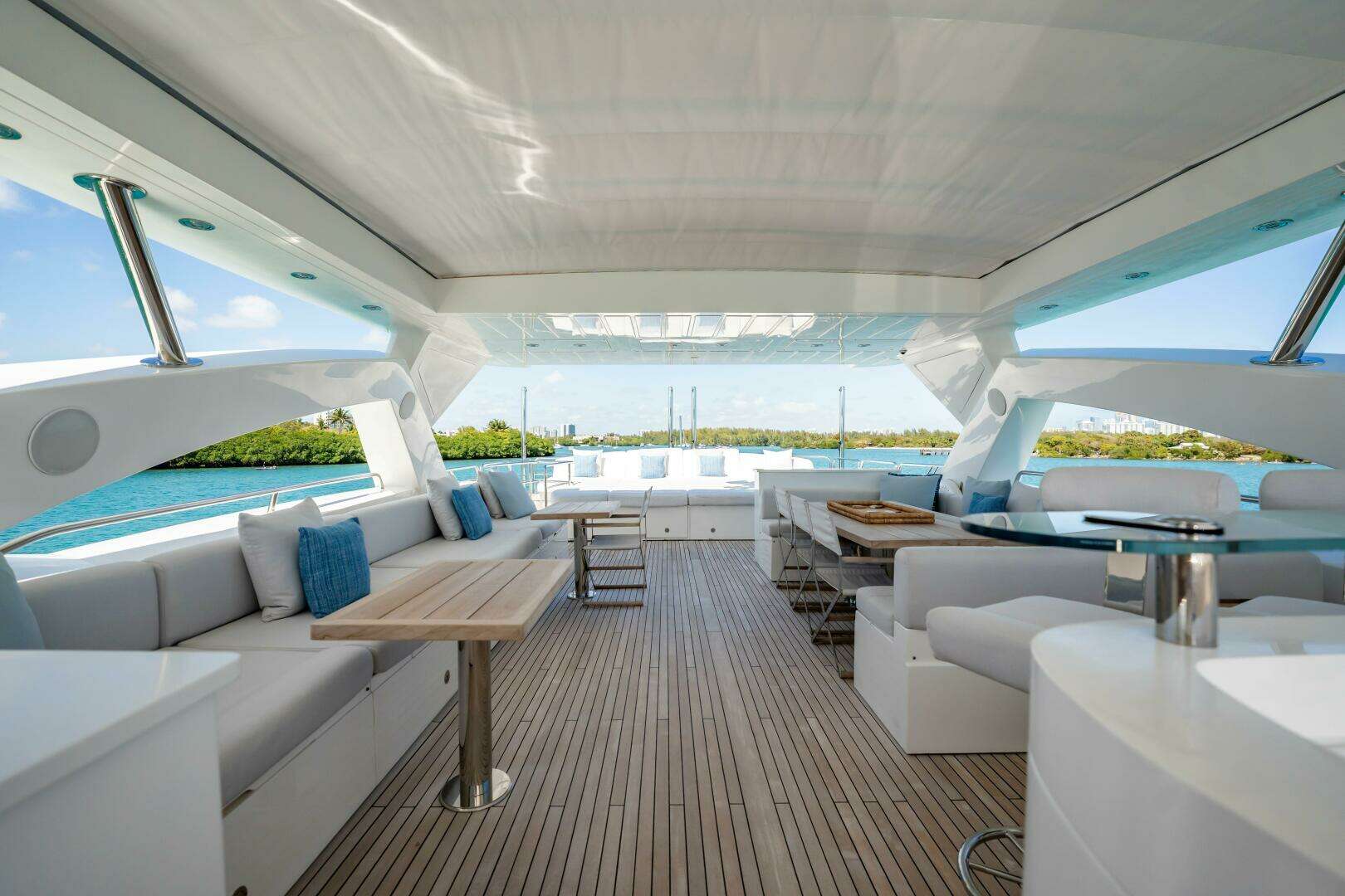 2011 Sunseeker 34 Metre Yacht - Image 21