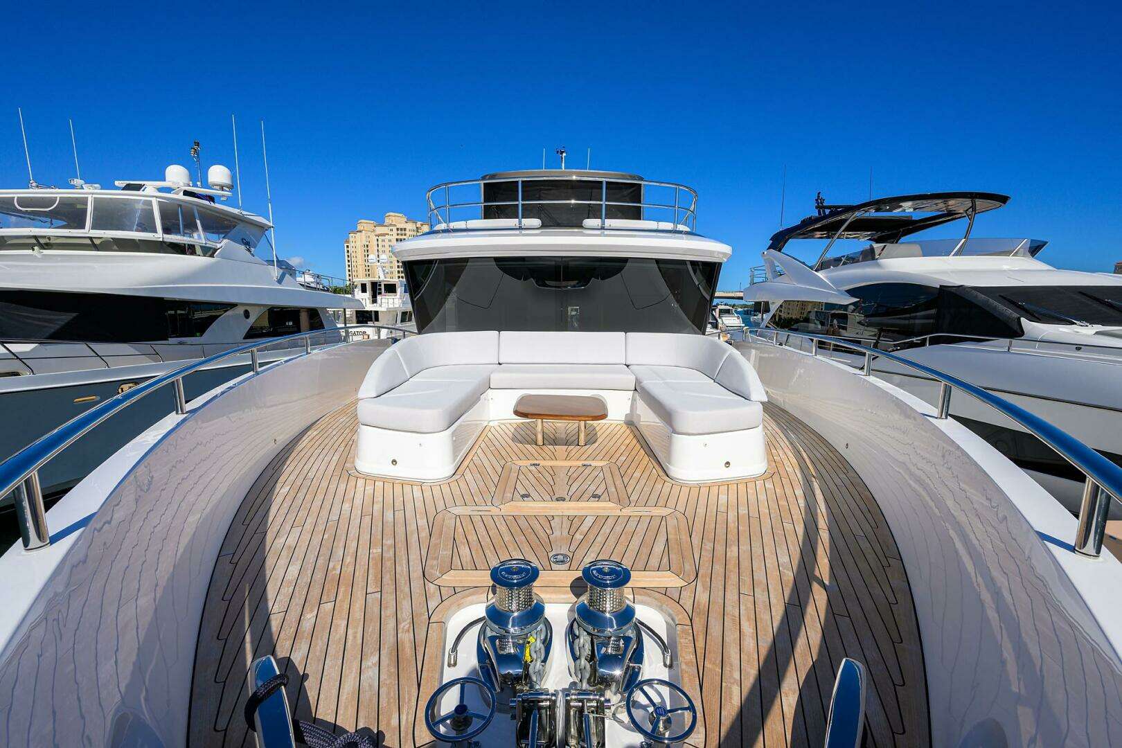 2027 Princess X80 - Image 30