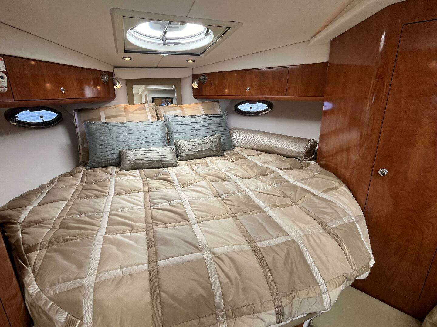 2008 Four Winns V338 - Image 12