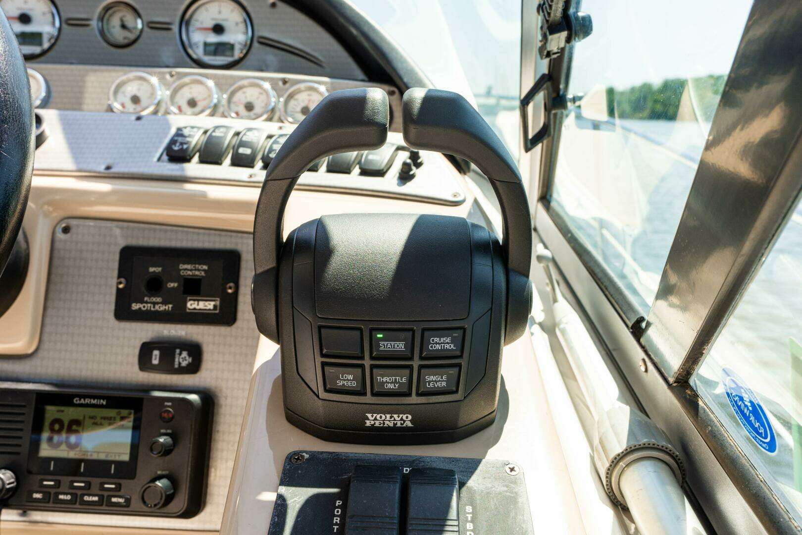 2008 Four Winns V378 - Image 37