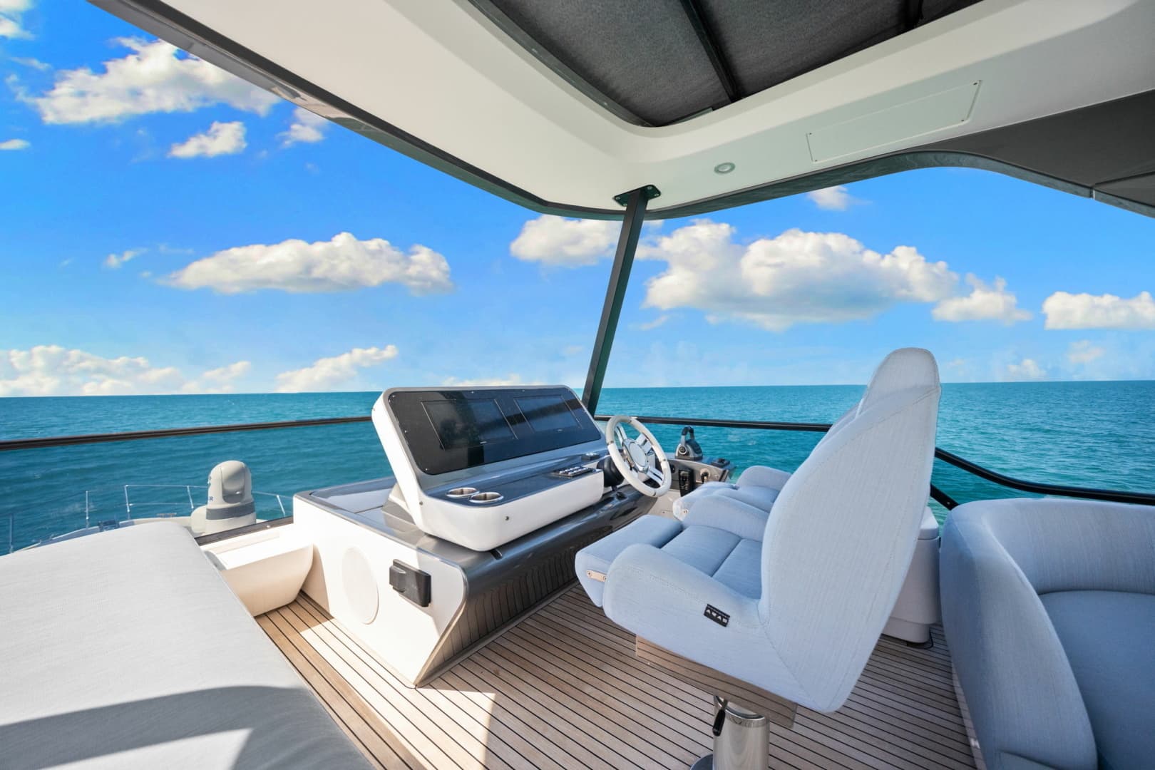 2025 Azimut 68 FLY - Image 66