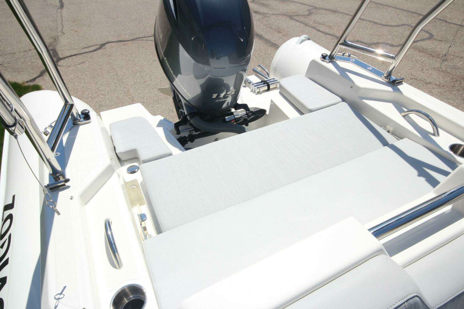 2025 Zodiac Medline 5.8 NEO - Image 18