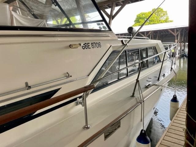 1974 Trojan 36 Tri Cabin - 6