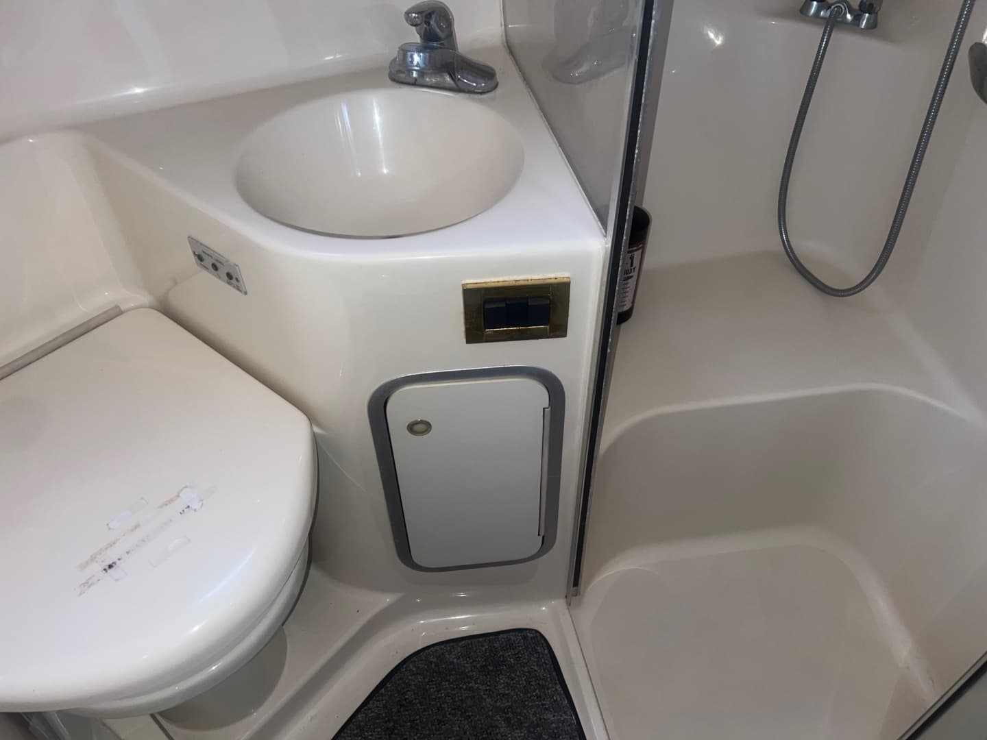 1997 Sea Ray 400 Sedan Bridge - Image 37
