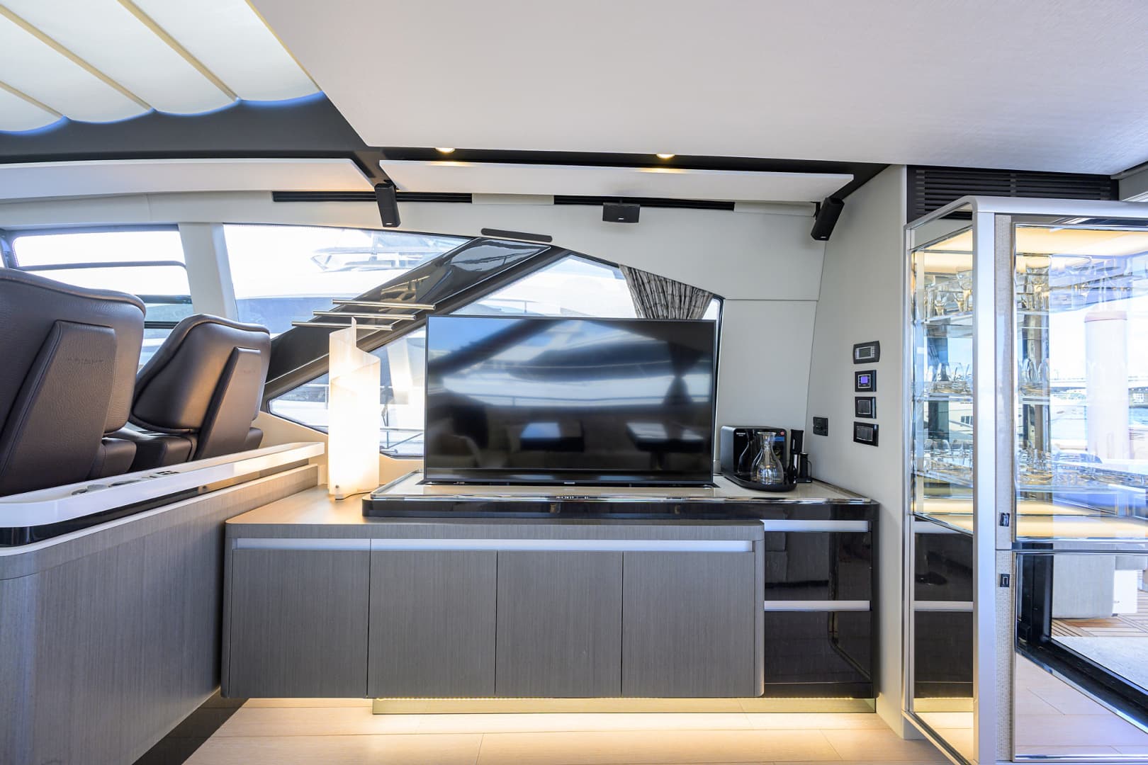 2019 Azimut S7 - Image 65