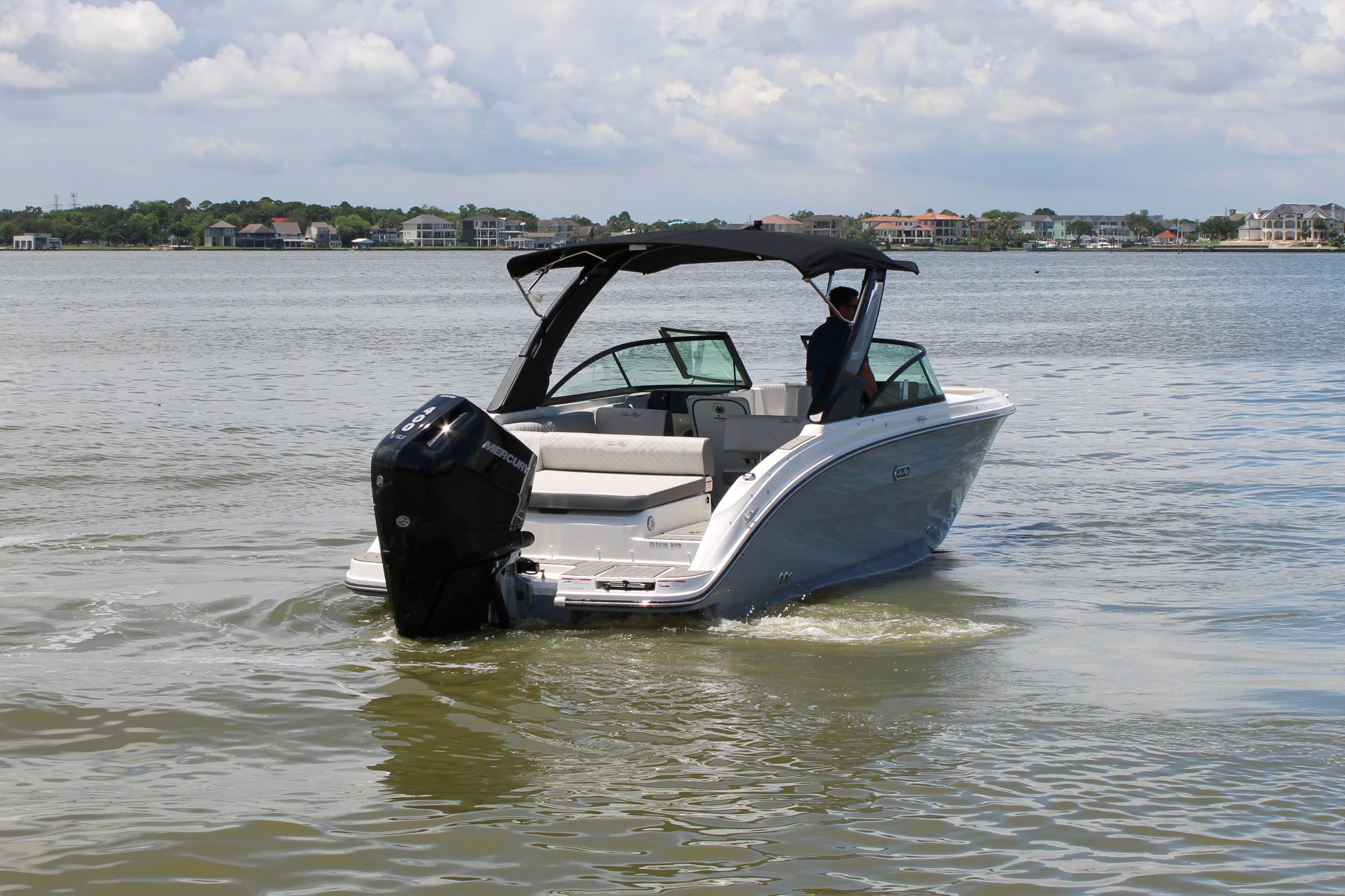 2026 Sea Ray SDX 270 Outboard - 10