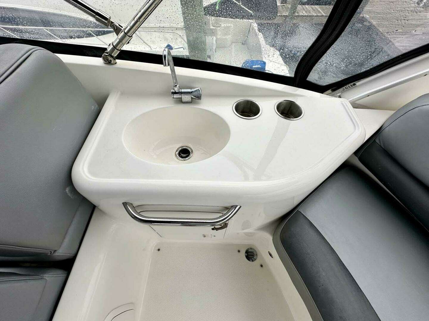 2007 Meridian 411 Sedan - Image 37