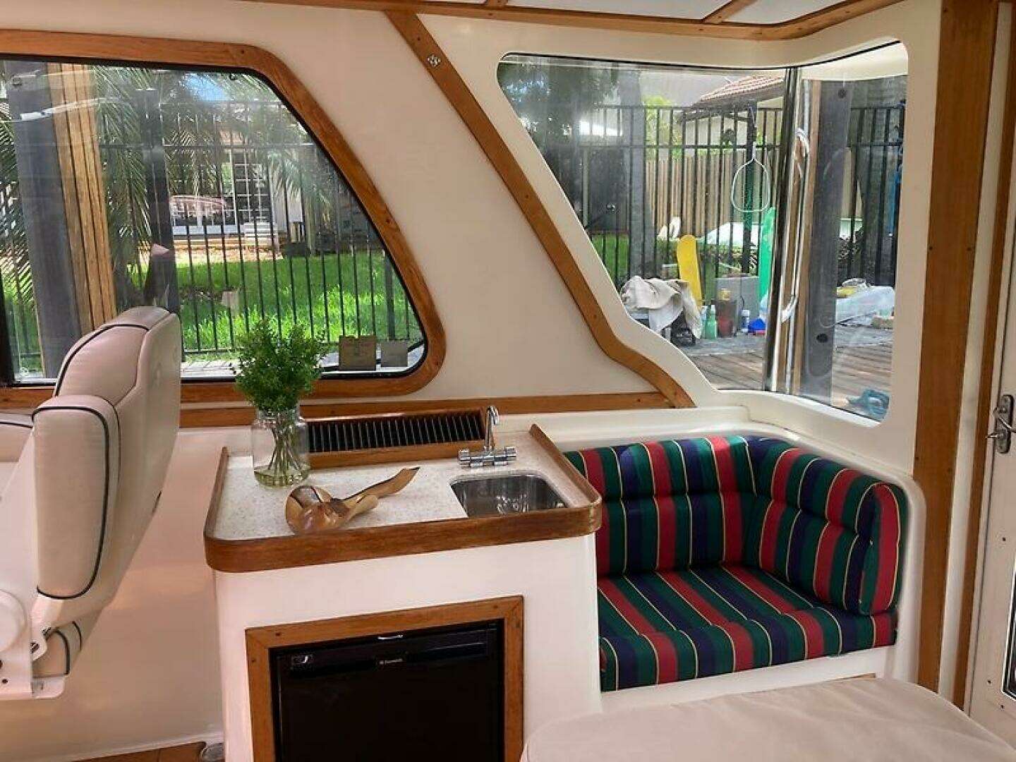 2004 Sabre 42 Express - Image 65