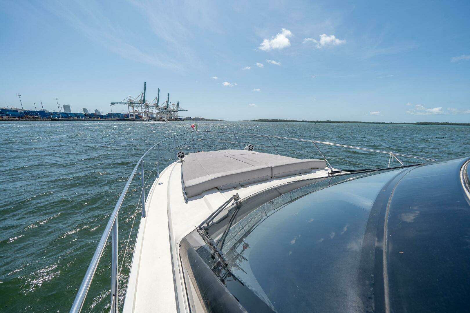 2012 Princess V52 - Image 30