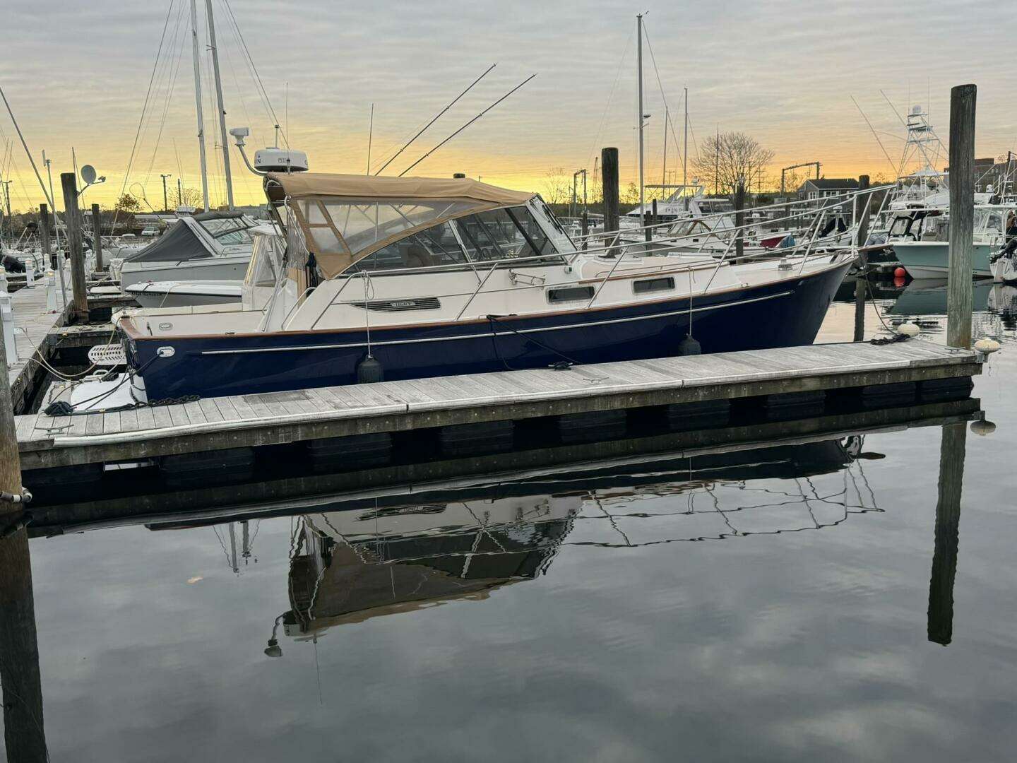 2001 Legacy Yachts Express - Image 37