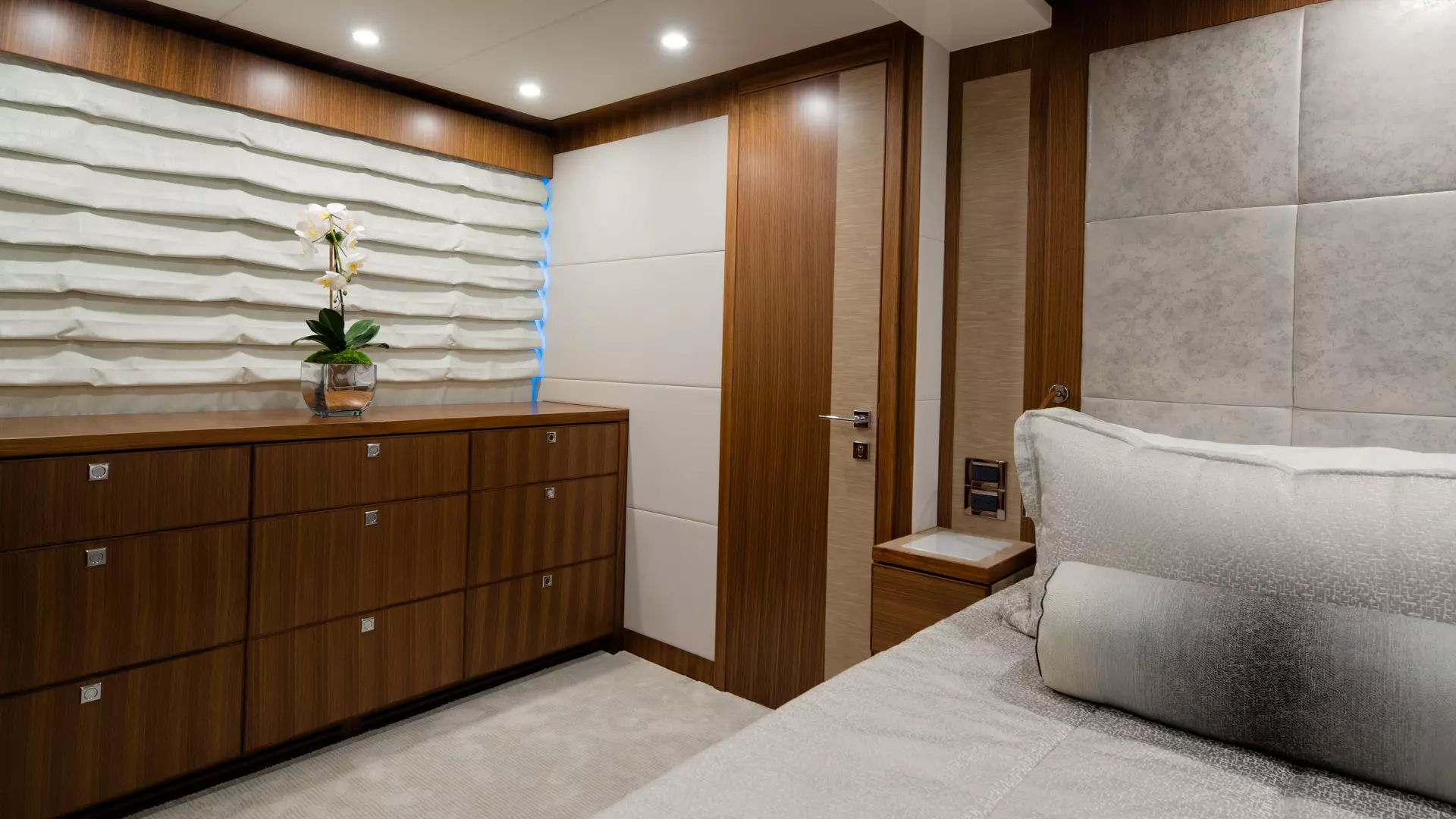 2026 Hargrave Raised Pilothouse - Image 55