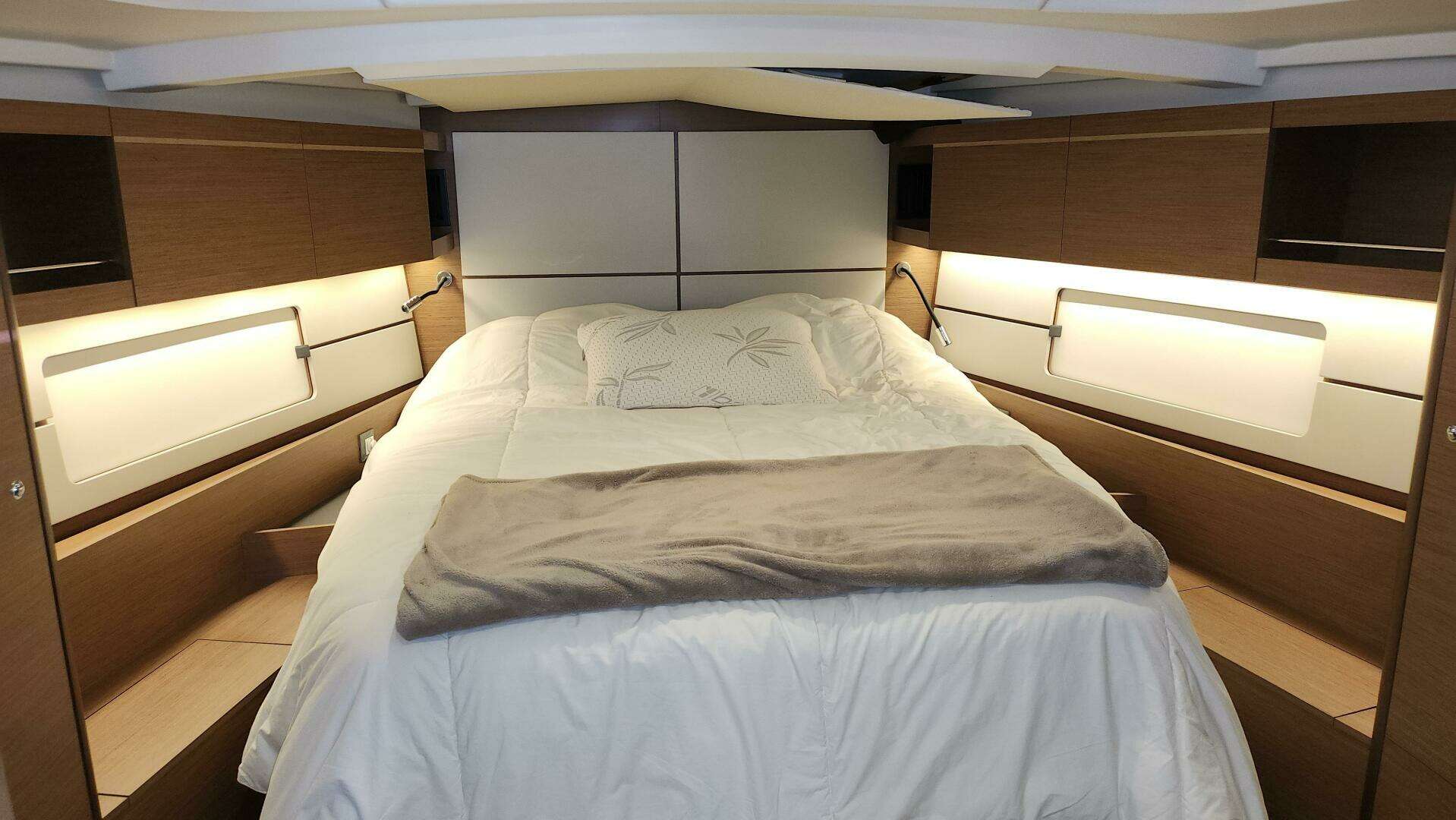 2020 Beneteau Oceanis 46.1 - Image 12