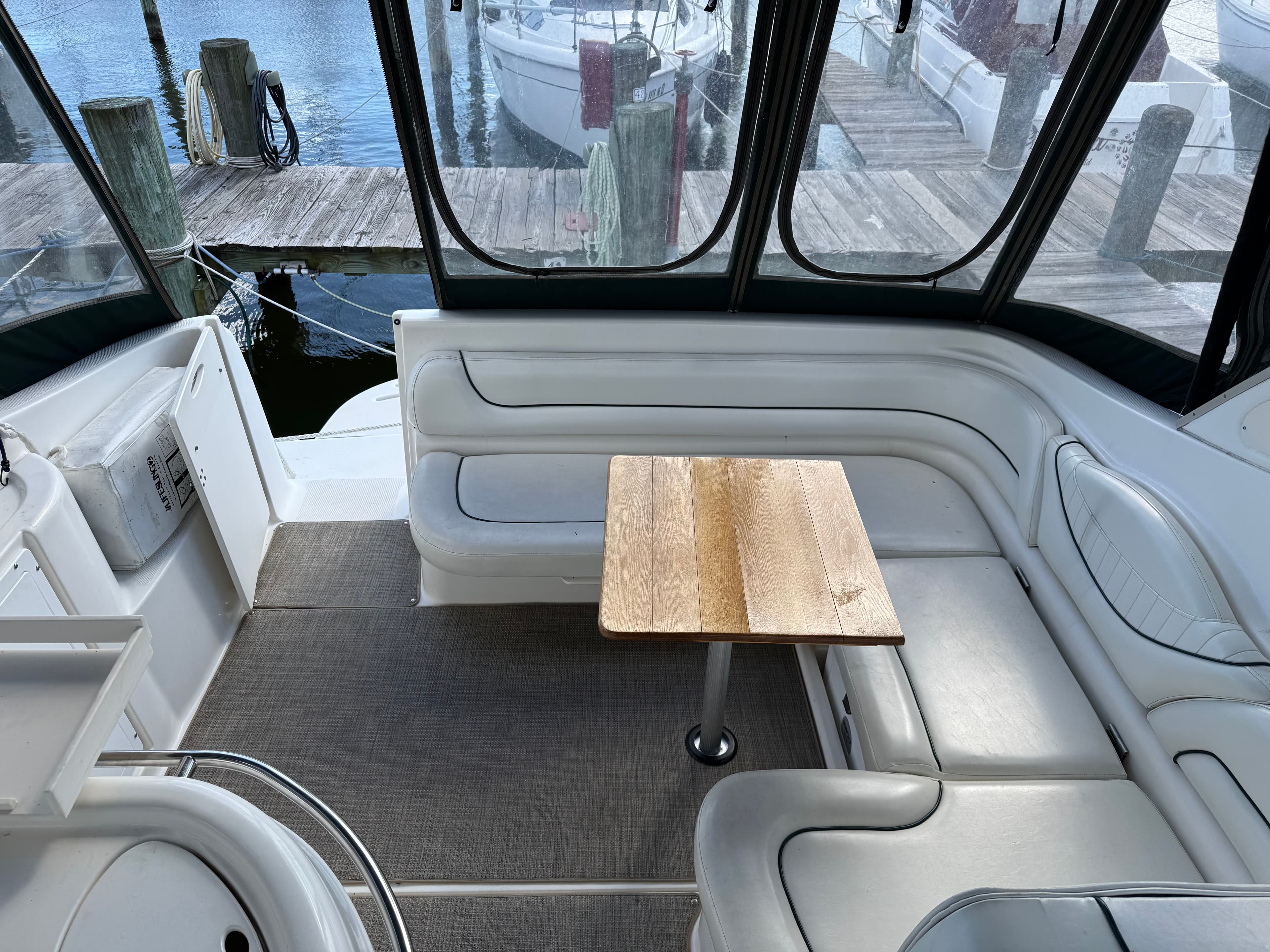2001 Maxum 3500 SCR - 26