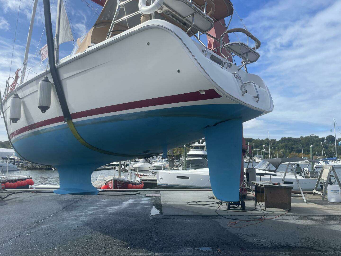 2005 Hunter 38 - Image 7