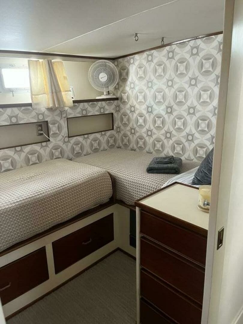 1966 Chris-Craft — - Image 30