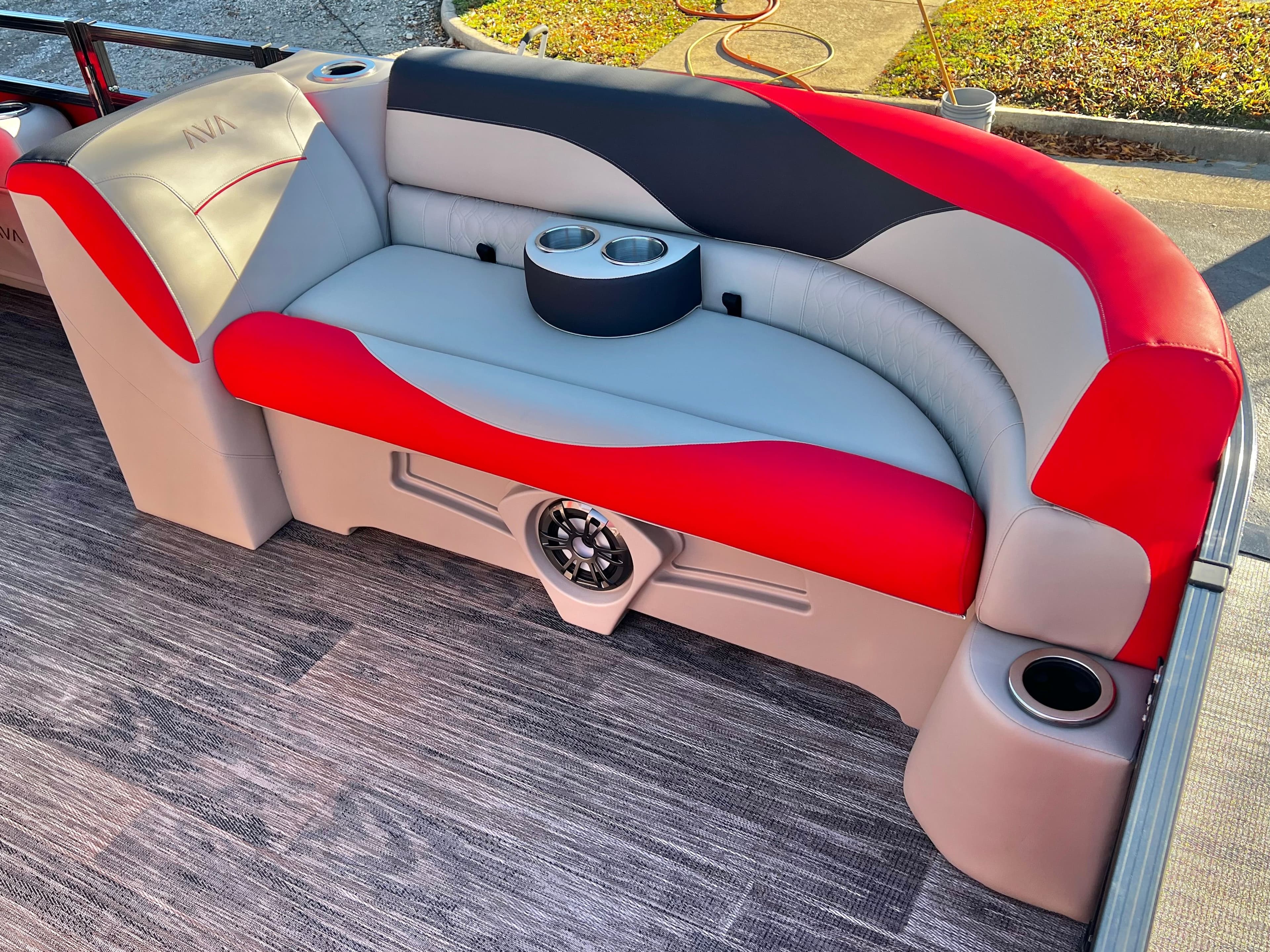 2026 Avalon Venture 85 23' Quad Lounge Triple-Toon - INCOMING! - 10