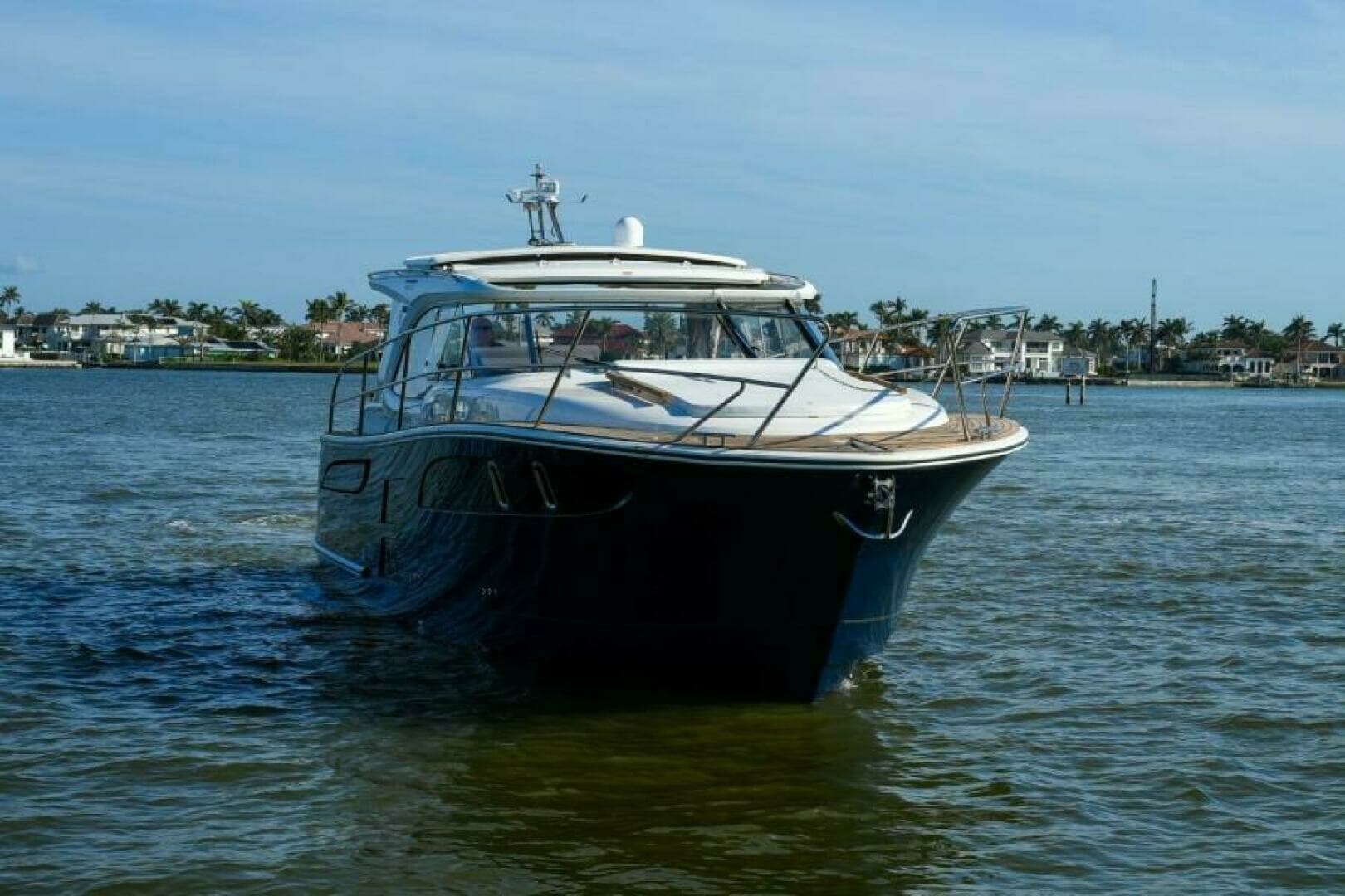 2026 Marex 360 Cabriolet Cruiser - Image 8