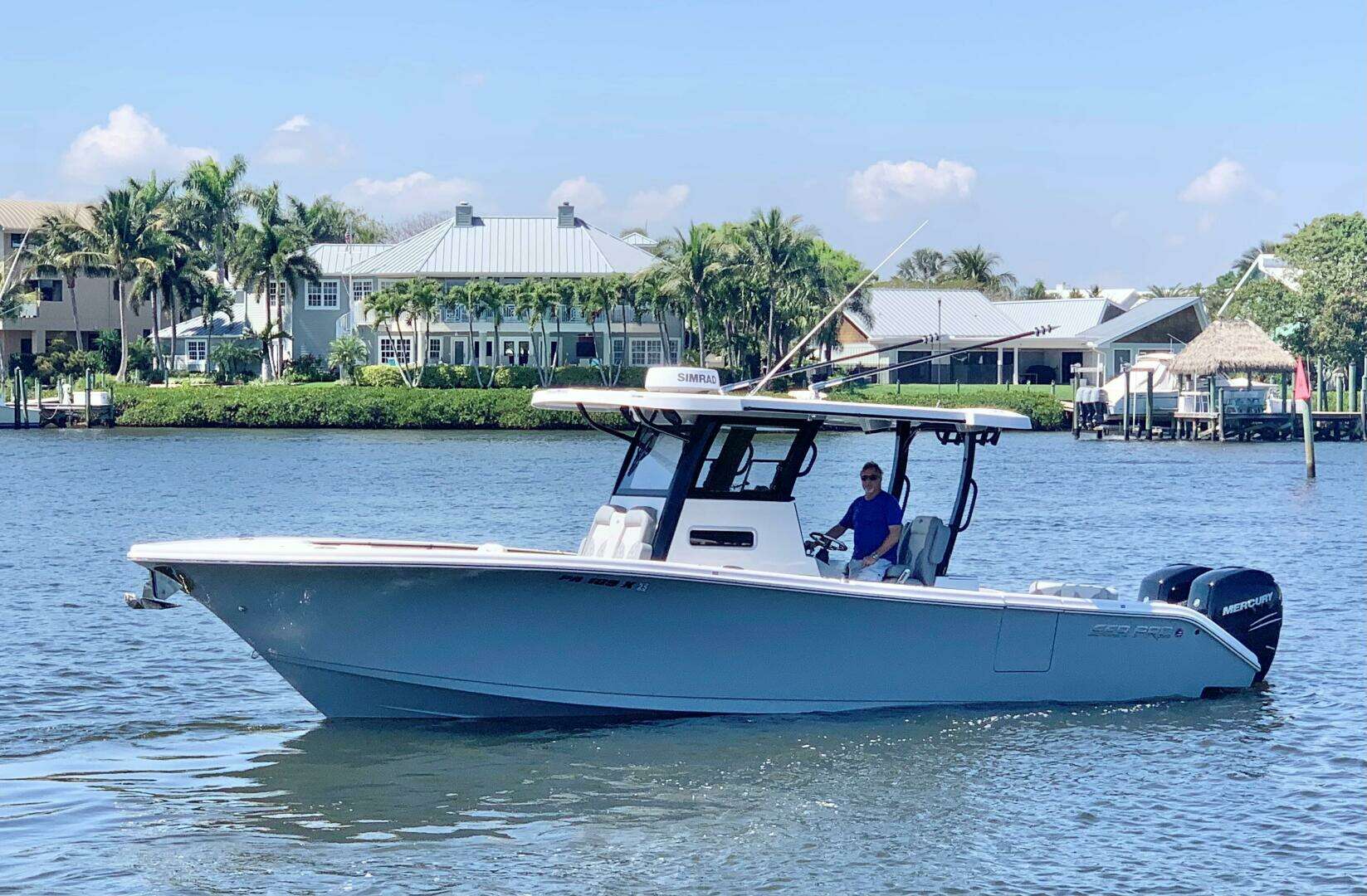 2023 Sea Pro 320 DLX - Image 2