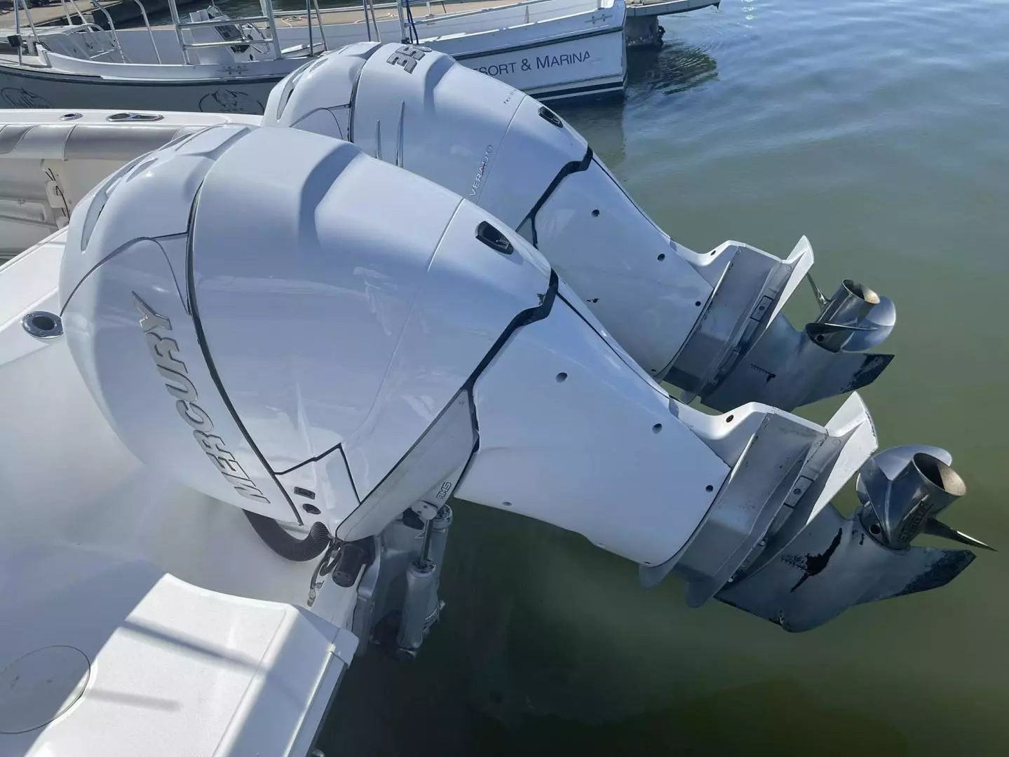 2008 Boston Whaler 320 Outrage Cuddy Cabin - Image 31