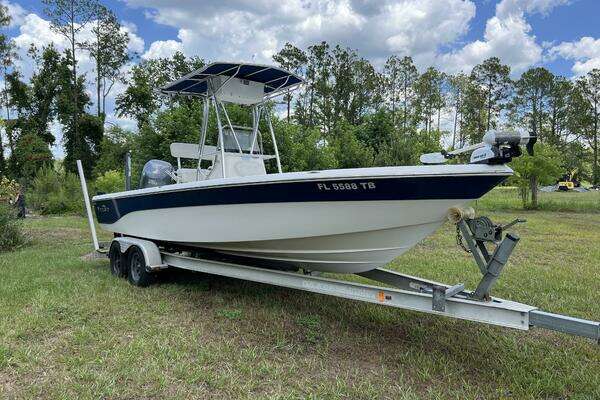 2008 NauticStar 2400 NauticBAY - Image 1