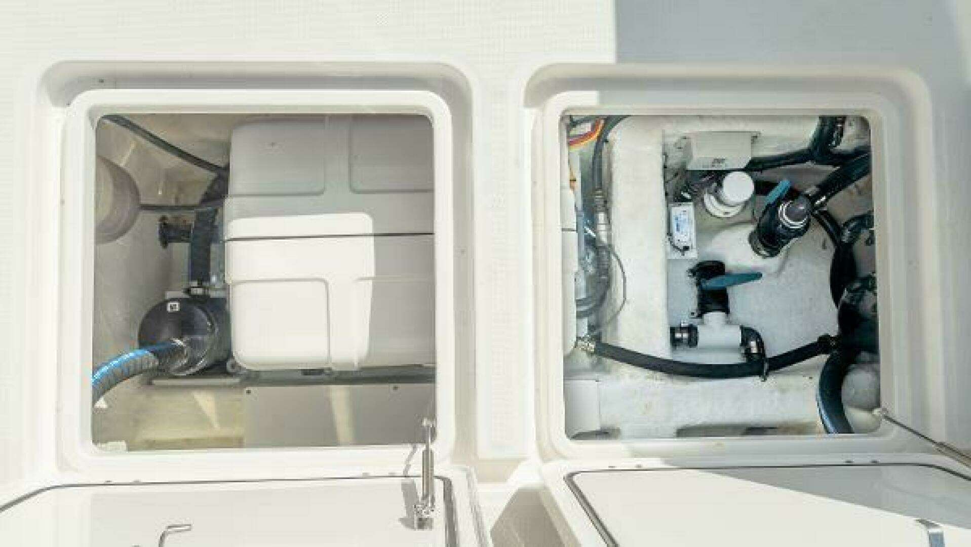 2026 Invincible 46 Pilothouse - Image 14