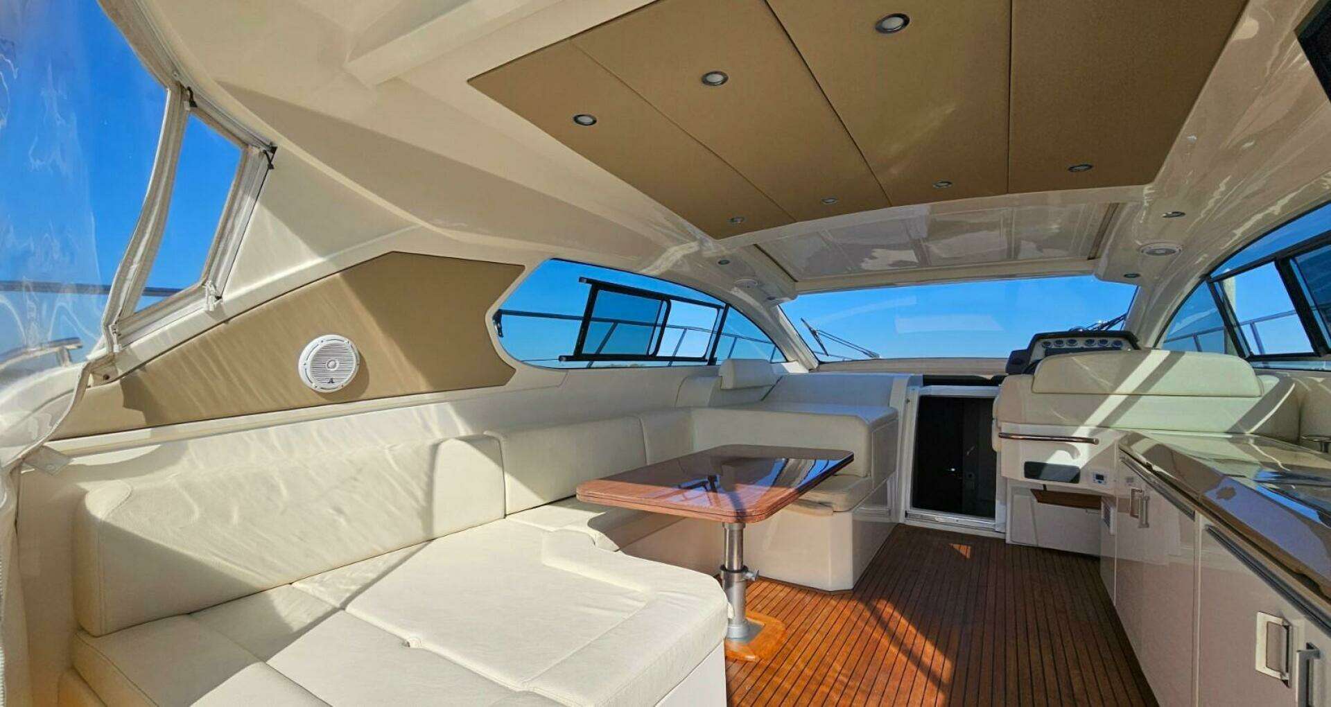 2015 Azimut Atlantis 50 - Image 10