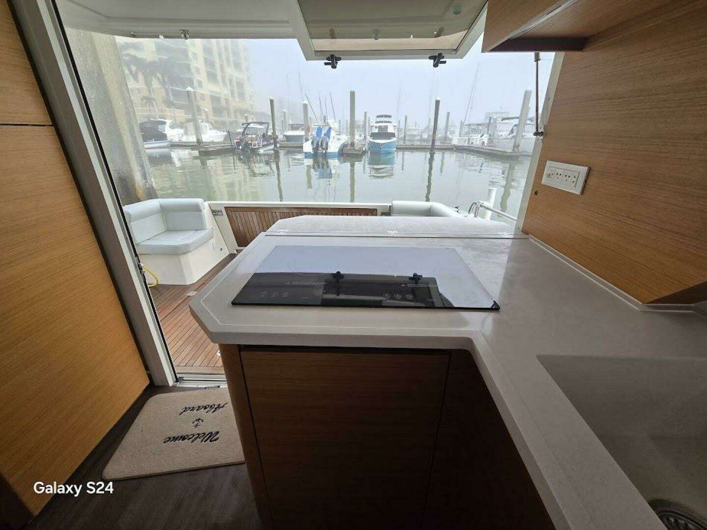 2022 Greenline 39 Hybrid - Image 24