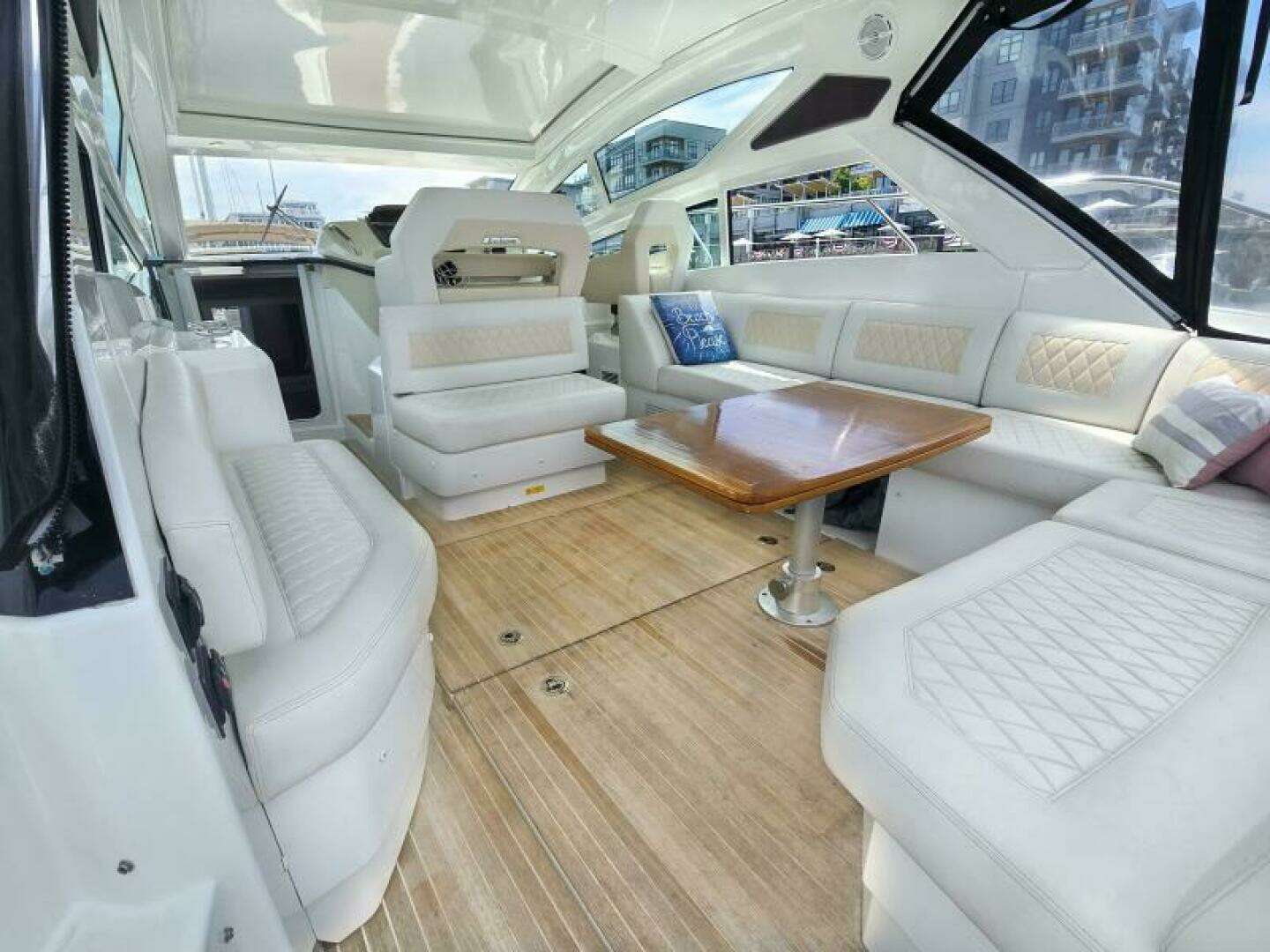 2019 Beneteau Gran Turismo 40 - Image 9
