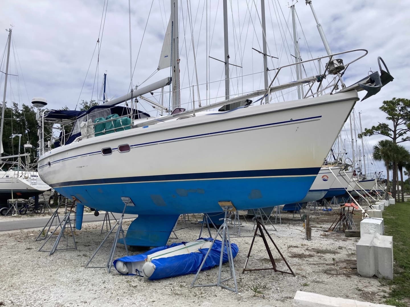 2002 Catalina 387 - Image 2