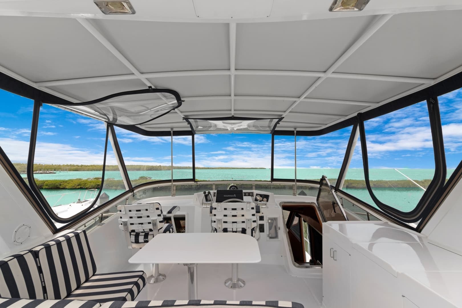 1999 Offshore Yachts 48 Pilothouse - Image 10