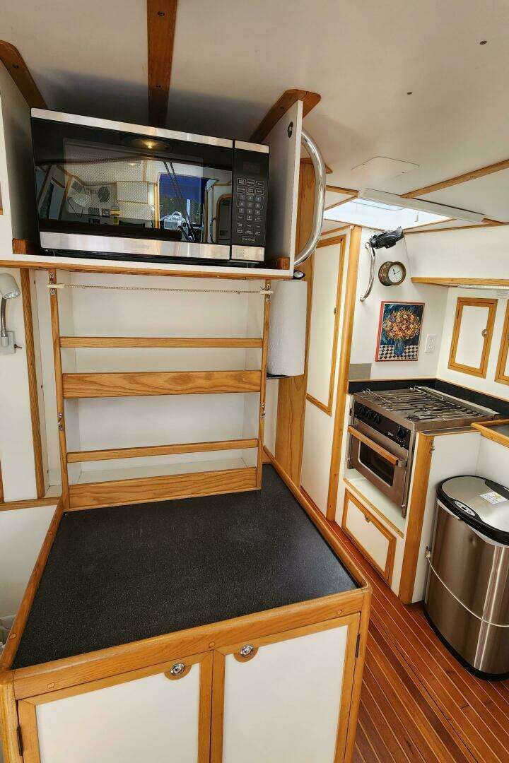 2004 Dudley Dix Jacobs Bros 43 Pilot - Image 36