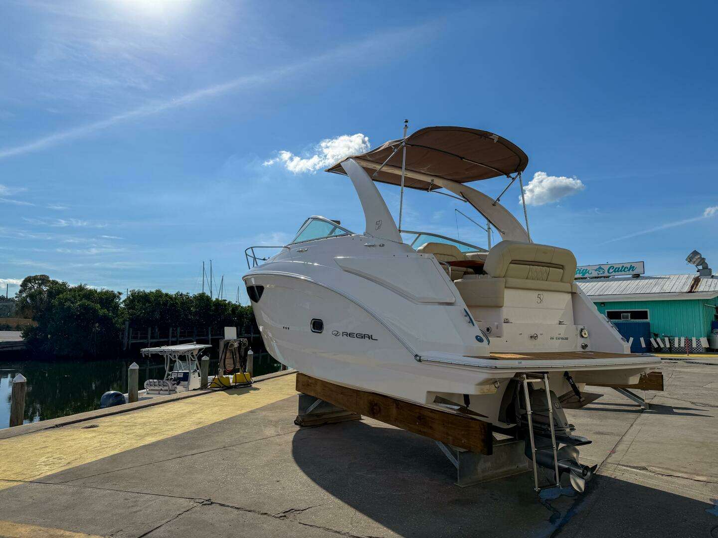 2020 Regal 26 Express - Image 46