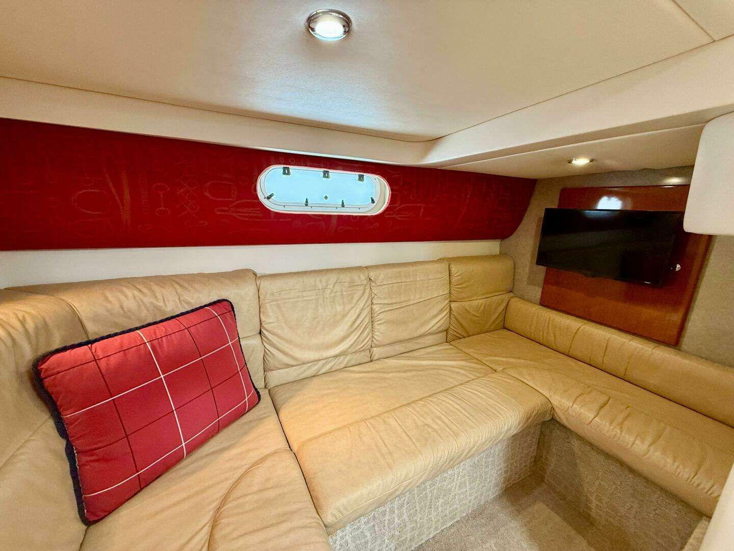 2008 Formula 37 Performance Cruiser - Image 19