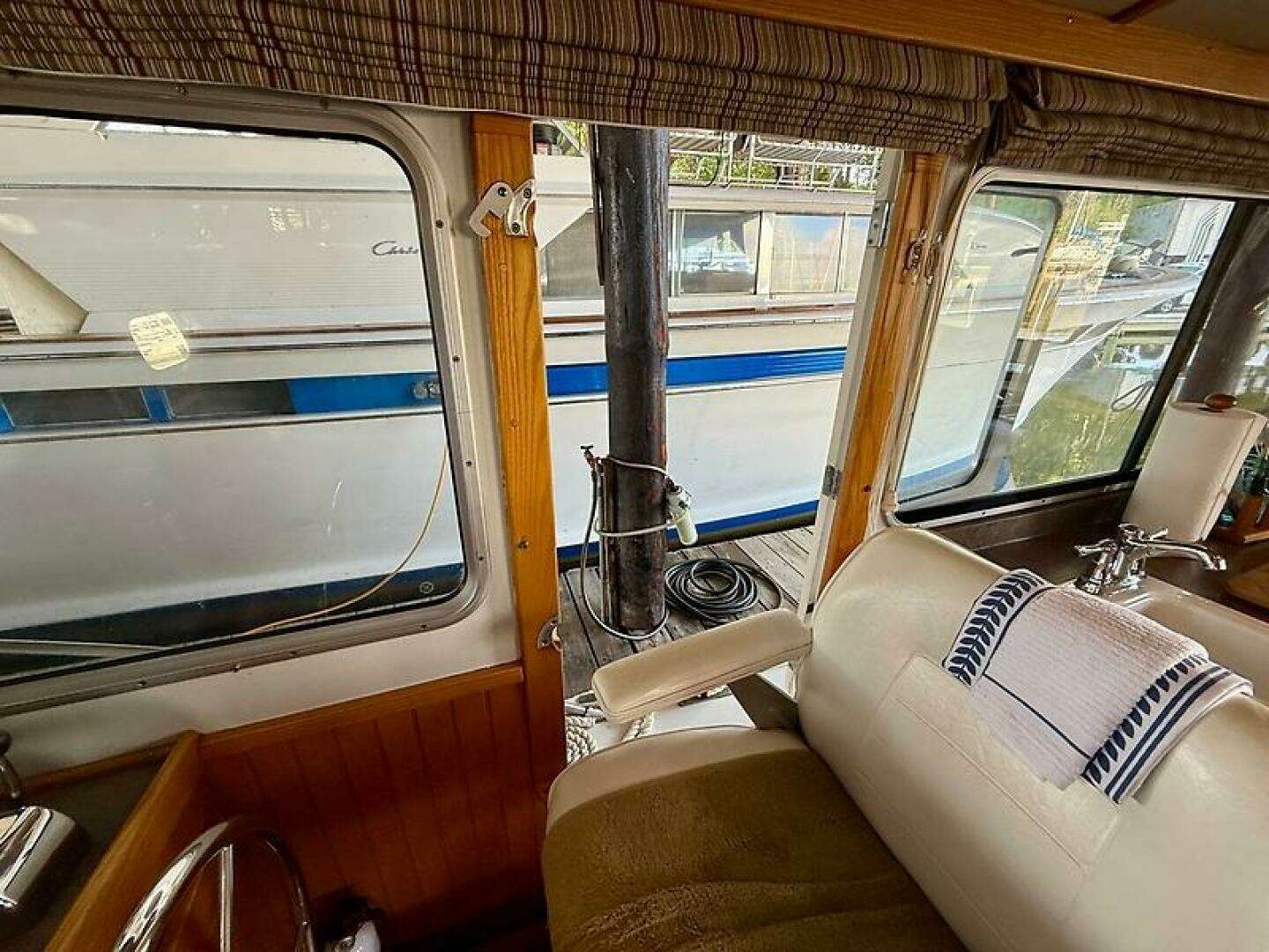 2003 Duffy Atlantic Boat Company Duffy 37 - Image 21