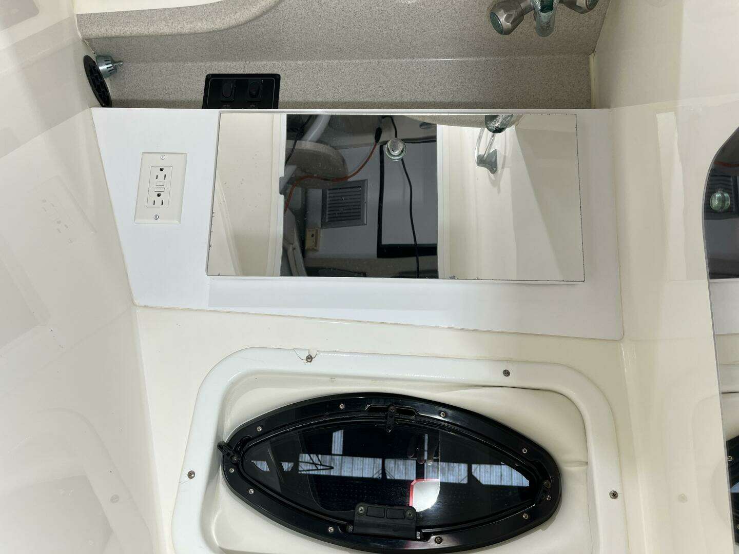 2001 Wellcraft 270 Coastal - Image 40