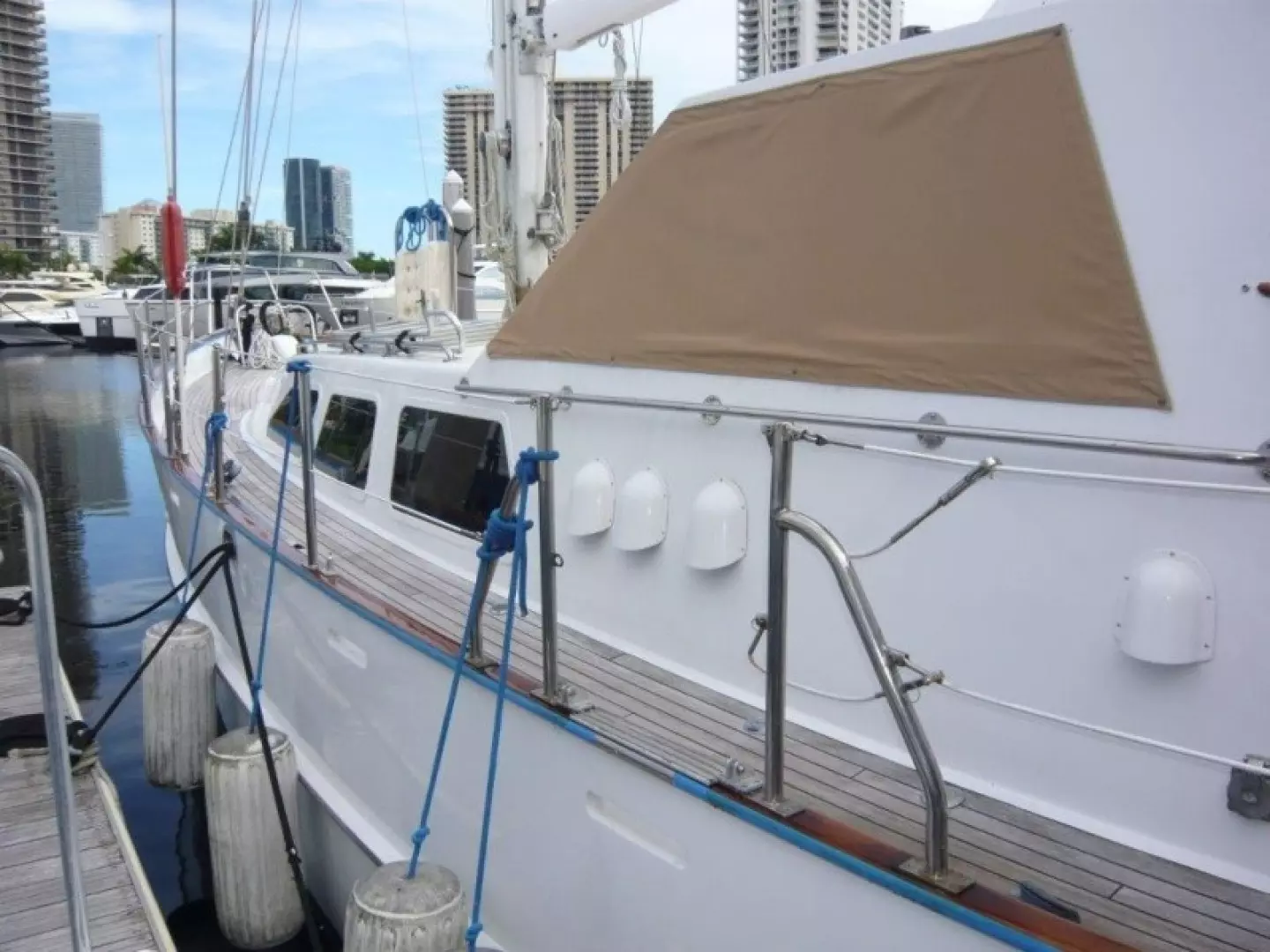 1990 Cheoy Lee Motorsailer - Image 8