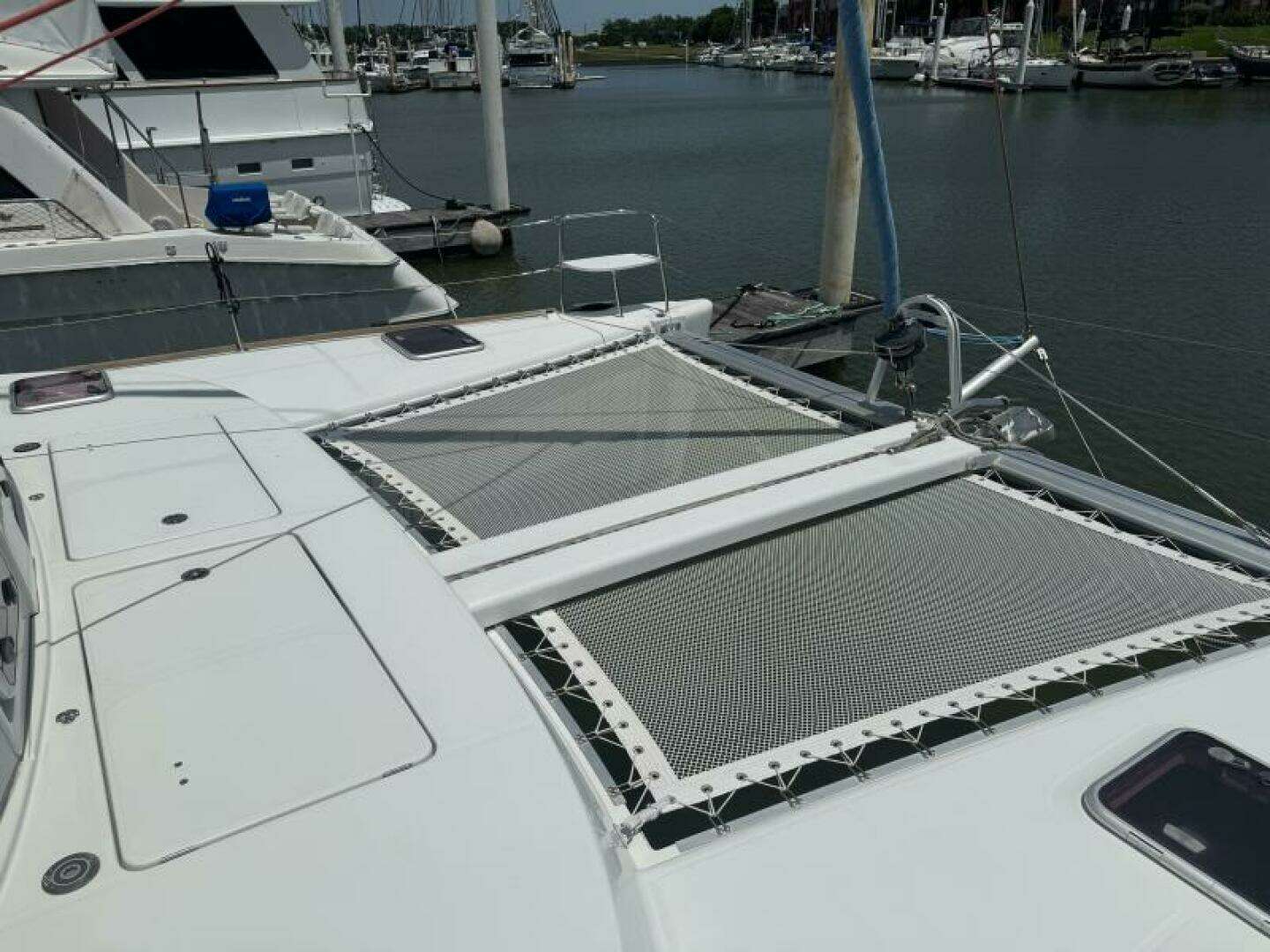 2010 Lagoon 380 - Image 6