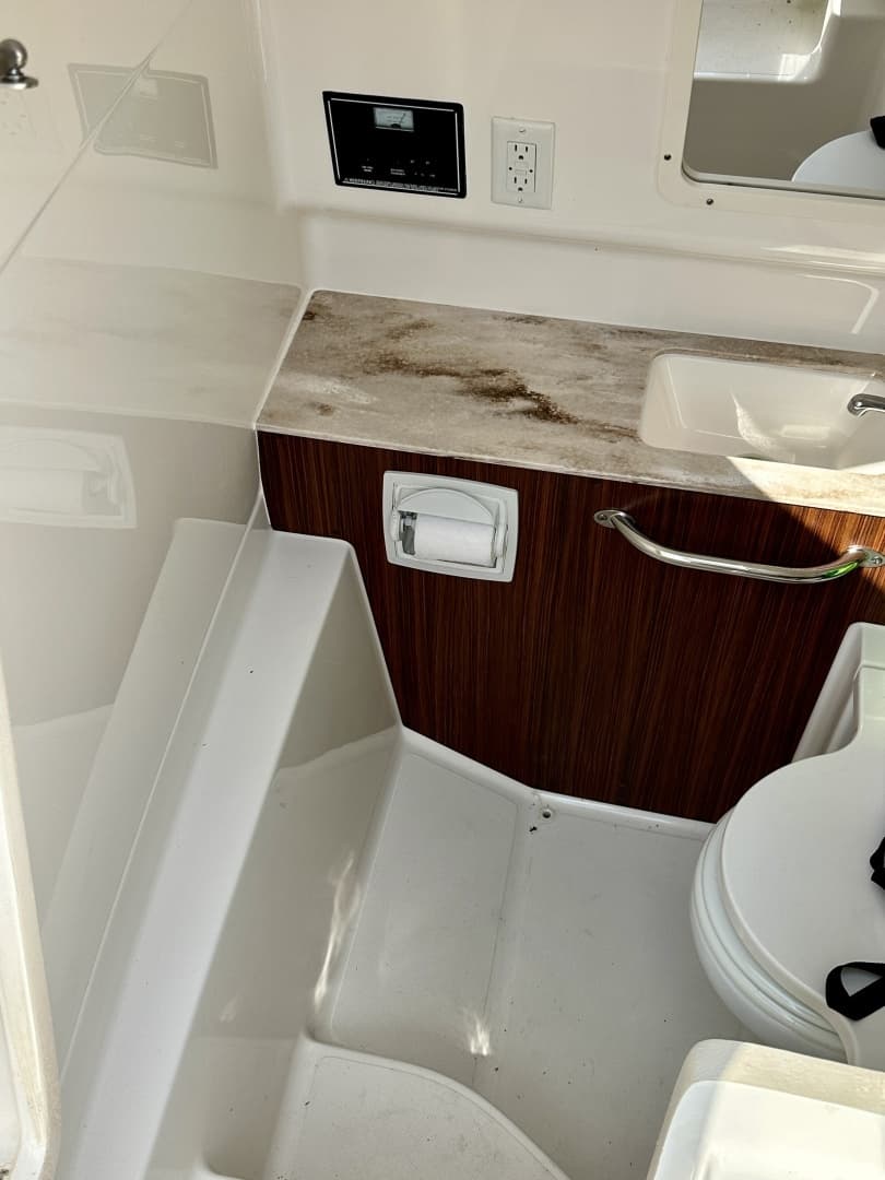 2019 Pursuit S288 CC - Image 21