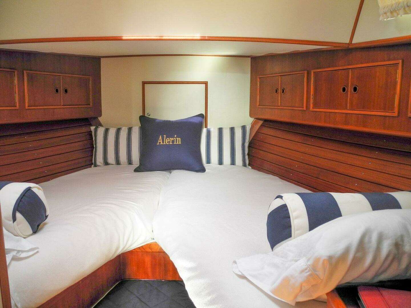 1998 Grand Banks 38 Eastbay EX - Image 24