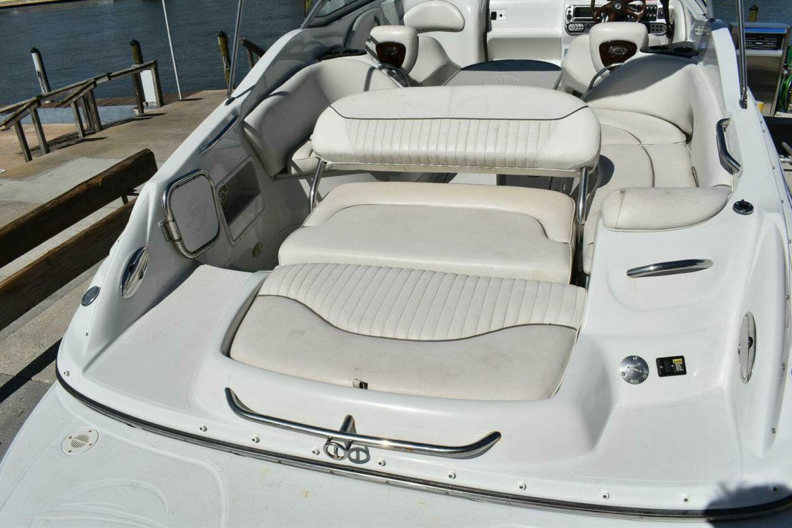 2005 Crownline 275 CCR - Image 10