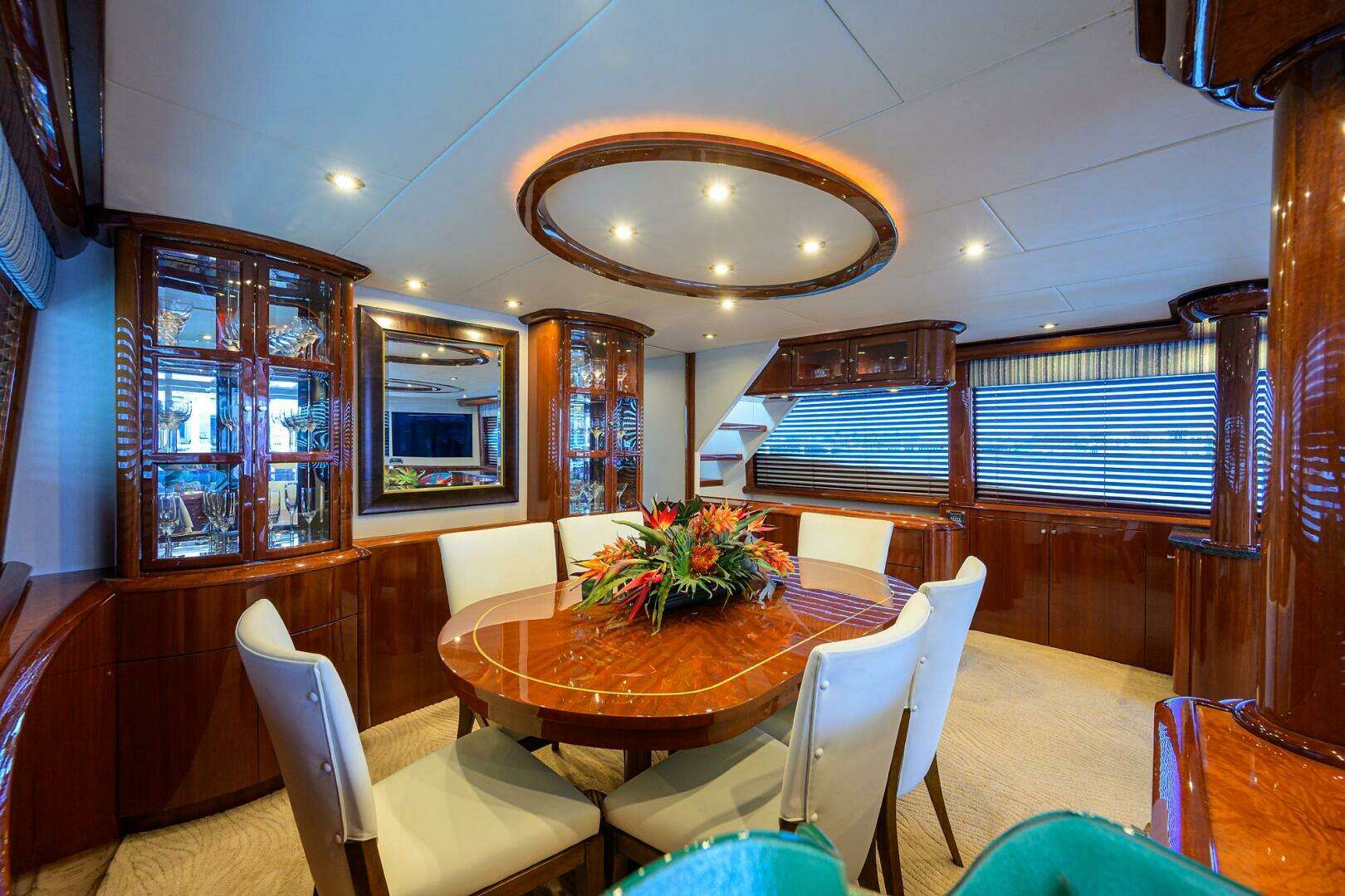 2007 Lazzara Yachts 80 Enclosed - Image 9