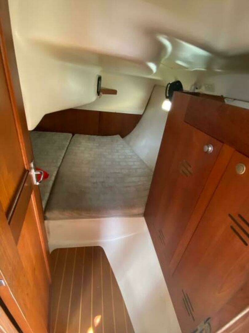 2001 Hunter 340 - Image 22