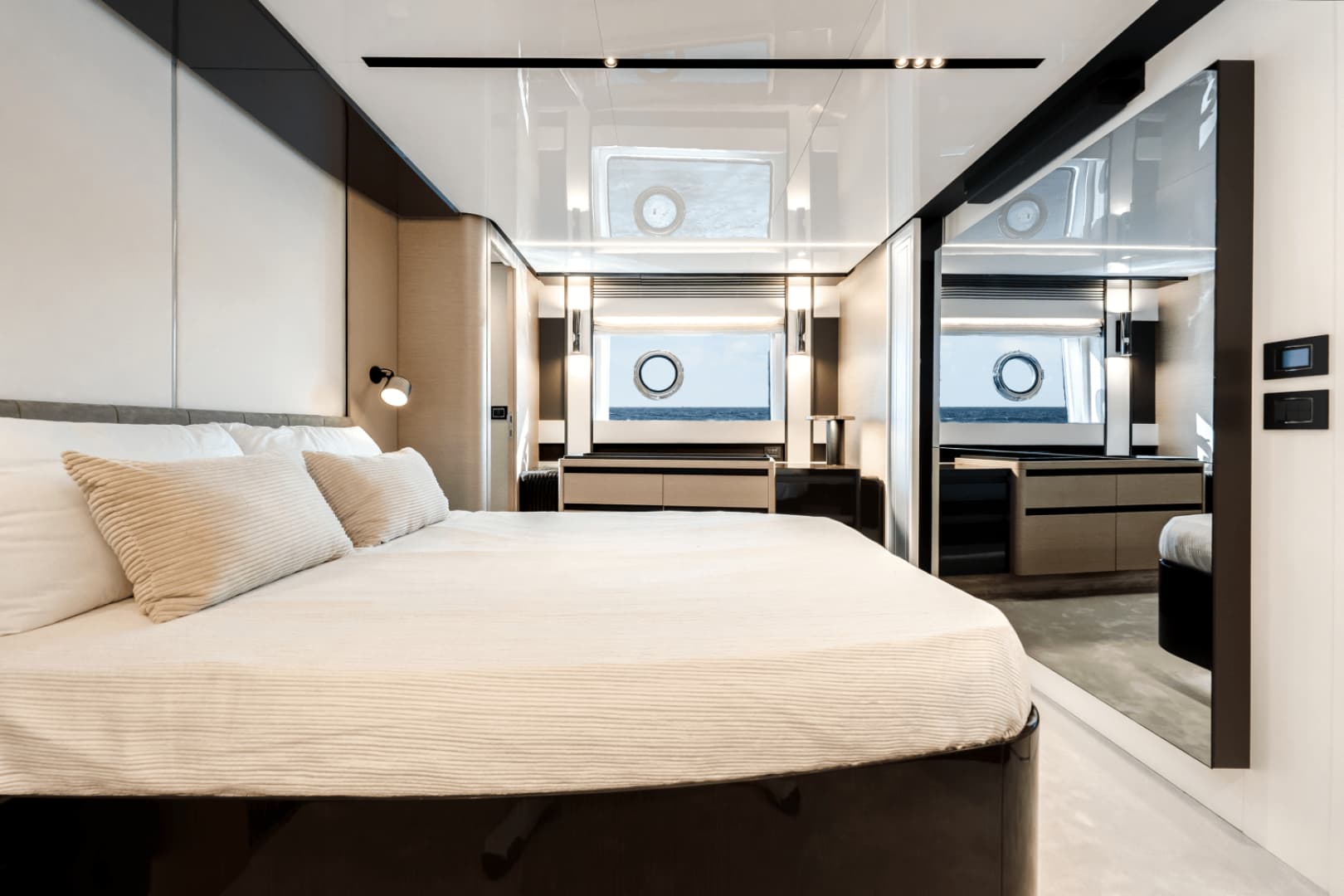 2024 Azimut S8 - Image 44