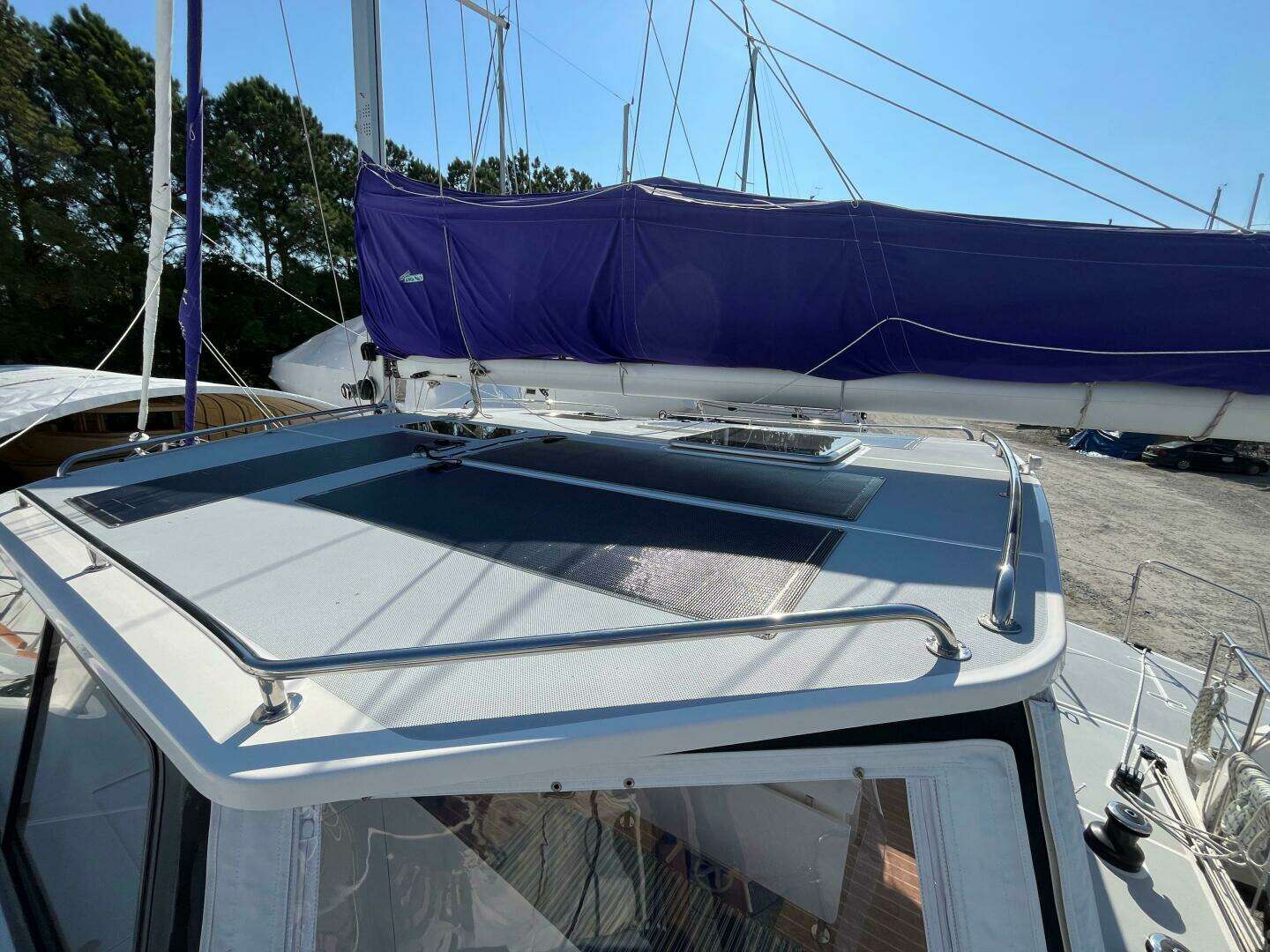 2018 Maine Cat 38 - Image 13