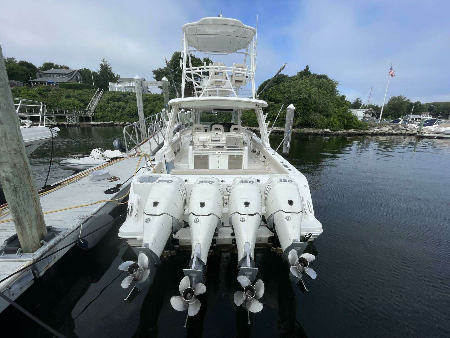 2017 Boston Whaler Outrage - Image 4