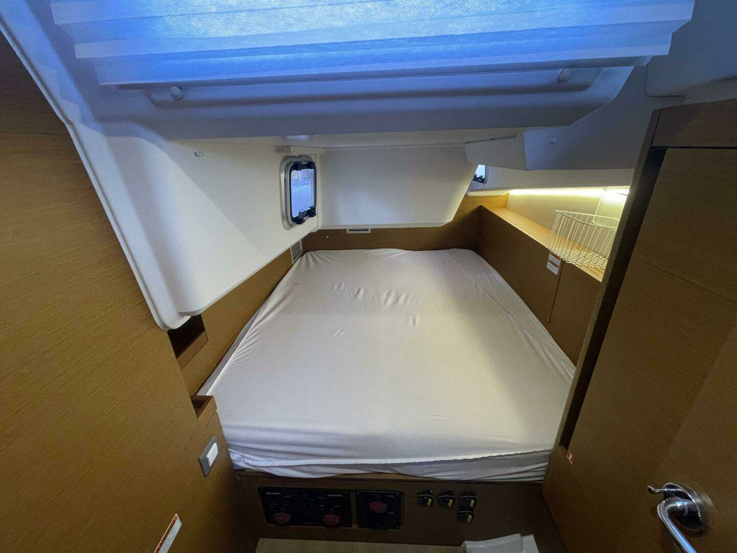 2022 Jeanneau Sun Odyssey 490 - Image 28