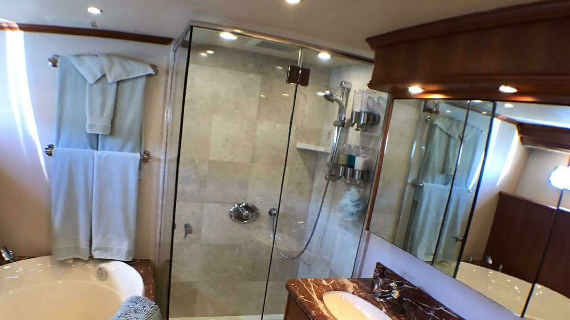 2008 Pacific Mariner 85 Motoryacht - Image 36